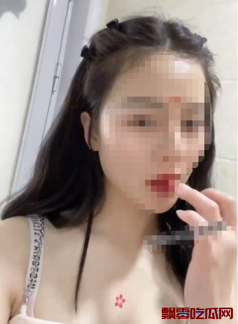 抖音热瓜邯郸魏县视频吃瓜事件，小佛爷女装老板娘的视频被扒出